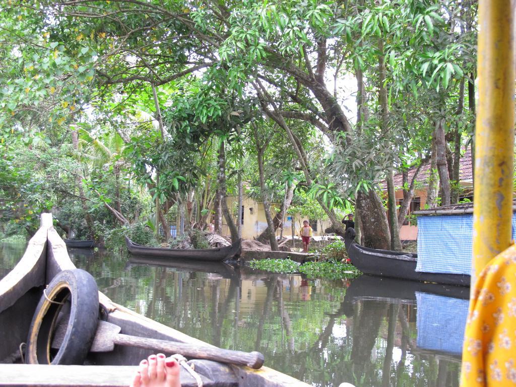 Paradise Inn Guest House Alappuzha Zewnętrze zdjęcie